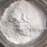 自制红豆沙冰皮月饼做法图解3)