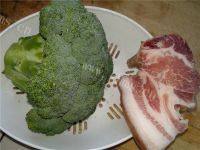 老爸做的西兰花炒肉片做法图解1)