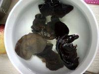 美味的五彩炒山药做法图解2)