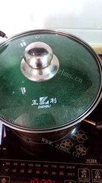 菠萝鸡肉意面做法图解6)