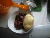 家常菜土豆丝炒牛肉做法图解1)
