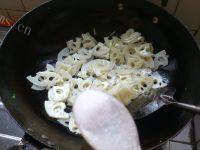 绿色食物糖醋藕片做法图解8)