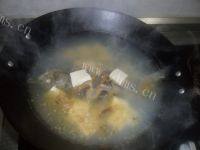 外婆教我做鲫鱼豆腐汤做法图解4)