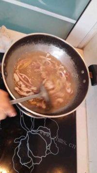 家常菜清炒鱿鱼做法图解5)