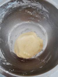 美味的玻璃心饼干做法图解6)