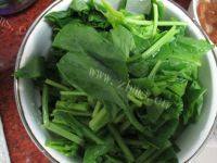 菠菜鸡蛋汤做法图解1)