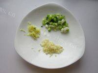 老干妈烧茄子做法图解3)