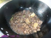 味道不错的咖喱牛肉做法图解7)