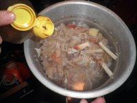 在家做的肉皮冻做法图解5)