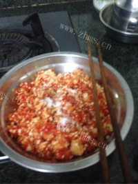 自制辣椒酱做法图解4)