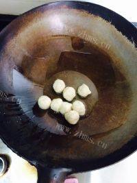 美味的冬瓜丸子汤做法图解2)