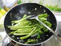 美味的蒜泥菜心做法图解5)