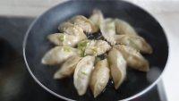 简单的煎饺做法图解5)