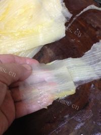 营养的酸菜炖排骨做法图解1)