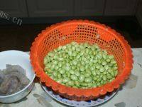 家常菜毛豆炒虾仁做法图解2)