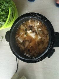 美味的鸡汁火锅做法图解8)