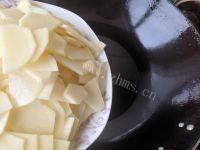 「DIY美食」青椒土豆片做法图解4)