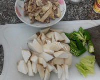 美味的杏鲍菇焖鸭肉做法图解1)