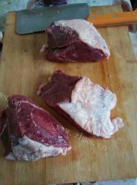 食欲满满的卤牛肉做法图解1)