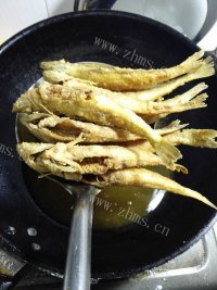 椒盐沙丁鱼做法图解12)