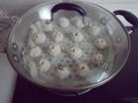 自己做的鲜肉小笼包做法图解9)