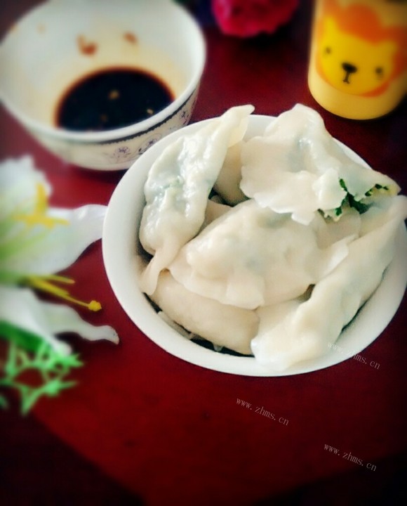 香喷喷的韭菜鸡蛋饺子