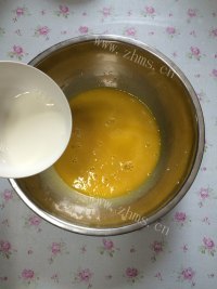 诱人的芭比娃娃蛋糕做法图解4)