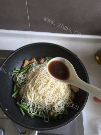 五味俱全的焖面做法图解10)