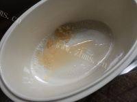 冬瓜薏米骨头汤做法图解2)