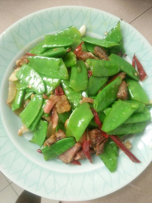 唇齿留香的荷兰豆炒腊肉