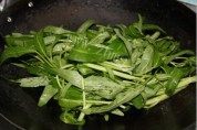 炒通心菜做法图解3)
