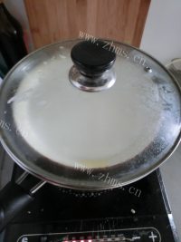 食欲满满的榴莲糯米糍做法图解3)