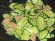 家常菜青瓜炒肉片