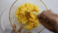 营养丰富的黄金炒饭做法图解3)