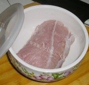 美味的蜜烤叉烧肉做法图解1)