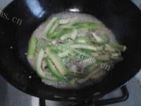 色味俱全的丝瓜炒肉丝