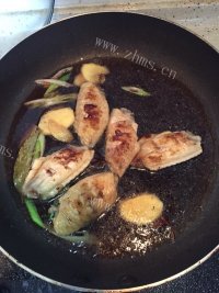 回味无穷的红烧鸡翅做法图解4)