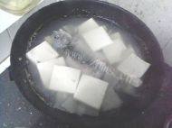 自己做的鲫鱼豆腐汤做法图解7)