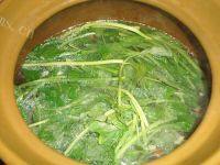 好喝的西洋菜猪骨汤做法图解6)