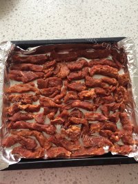 美味的麻辣猪肉干做法图解4)