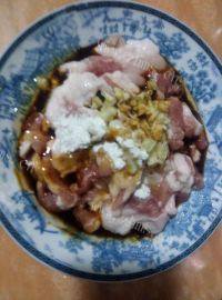 家常菜炒猪肉做法图解1)