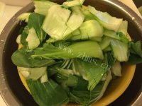 美味的腊肠煲仔饭做法图解3)