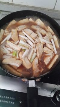 开胃的葱烧豆腐做法图解6)