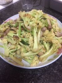 花菜炒肉做法图解5)