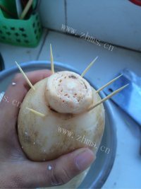可口的糯米藕做法图解2)