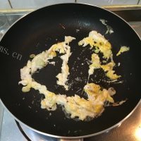 美味的蛋炒饭做法图解4)
