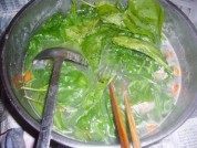 美味的枸杞叶排骨汤