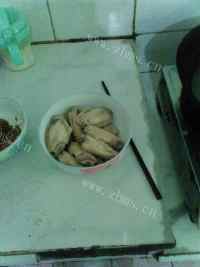 美味的麻辣鸡翅做法图解6)