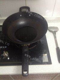 家常菜尖椒土豆片做法图解3)