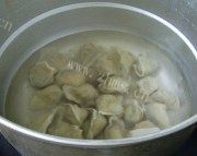 自己做的鲜汤馄饨